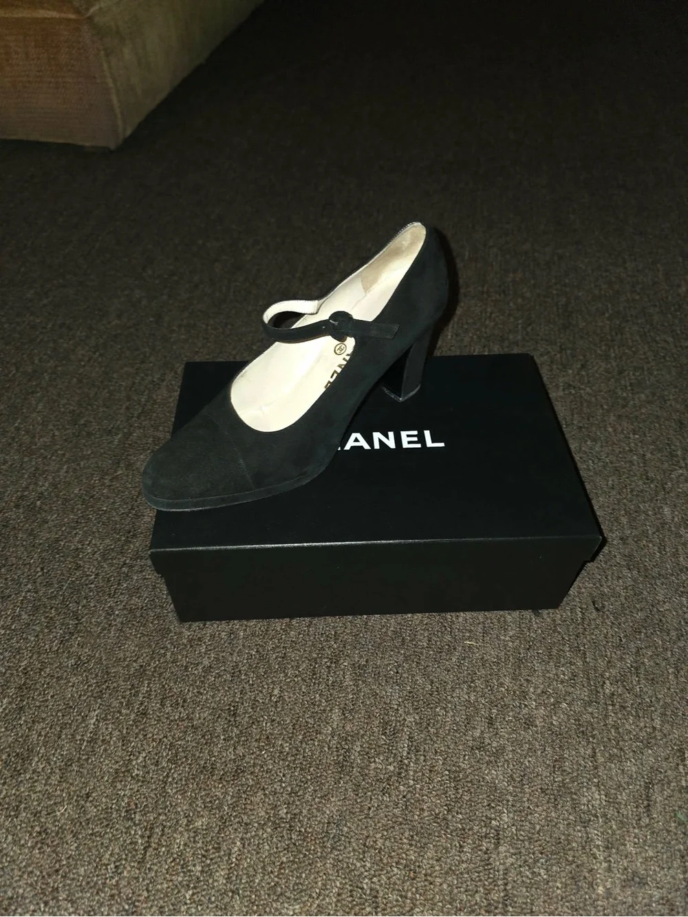 Channel heels